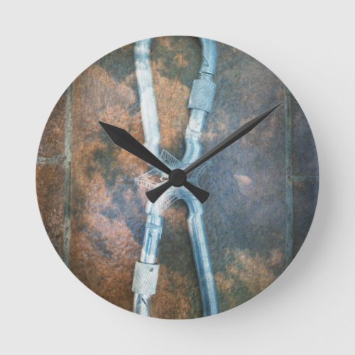 Infinity silver star round clock