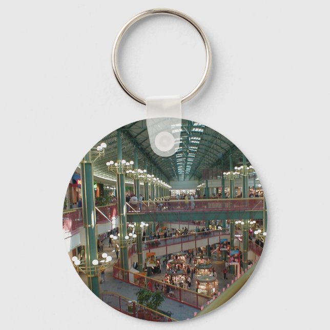 Inside The Mall Of America Minisota Store Crowd Keychain (Front)