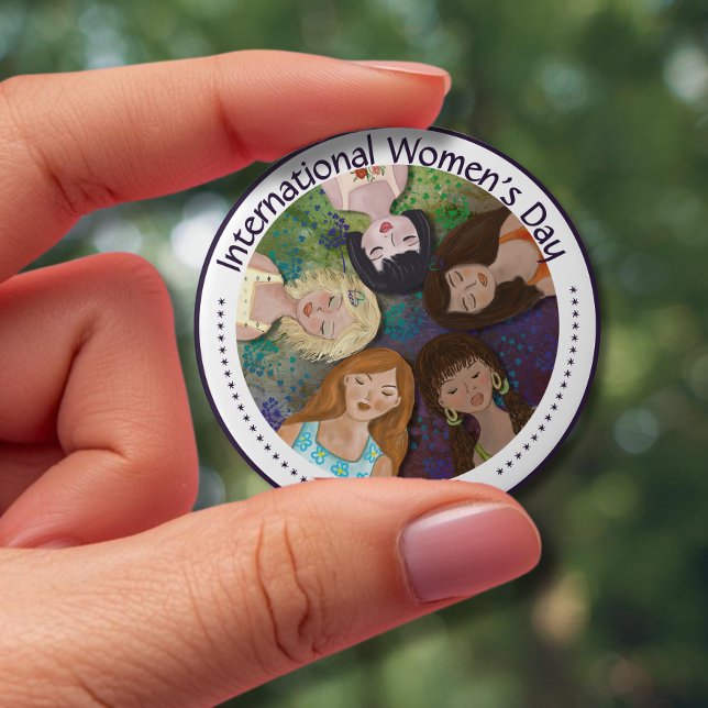 International Women's Day multi-ethnic portrait Button (International Women's Day multi-ethnic portrait Button)