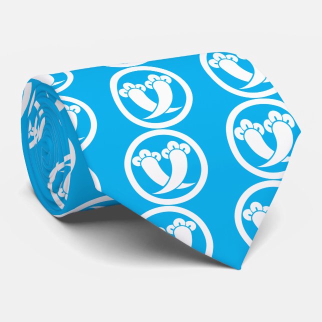 Intersecting cloves in circle neck tie (Rolled)