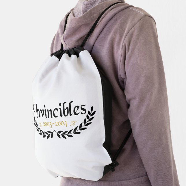 Invincibles Arsenal Drawstring Bag (Insitu)