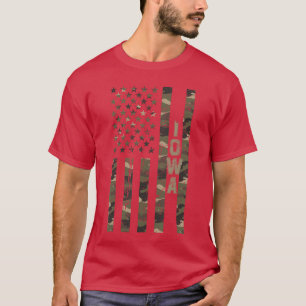Iowa United States Distressed Camo w US Flag boy T-Shirt