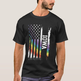 Iowa United States Distressed Rainbow w US Flag T-Shirt