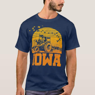 Iowa Vintage Retro Tractor Farmer Gift T-Shirt