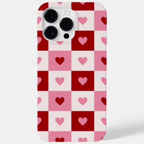 iPhone case with red and pink hearts.
