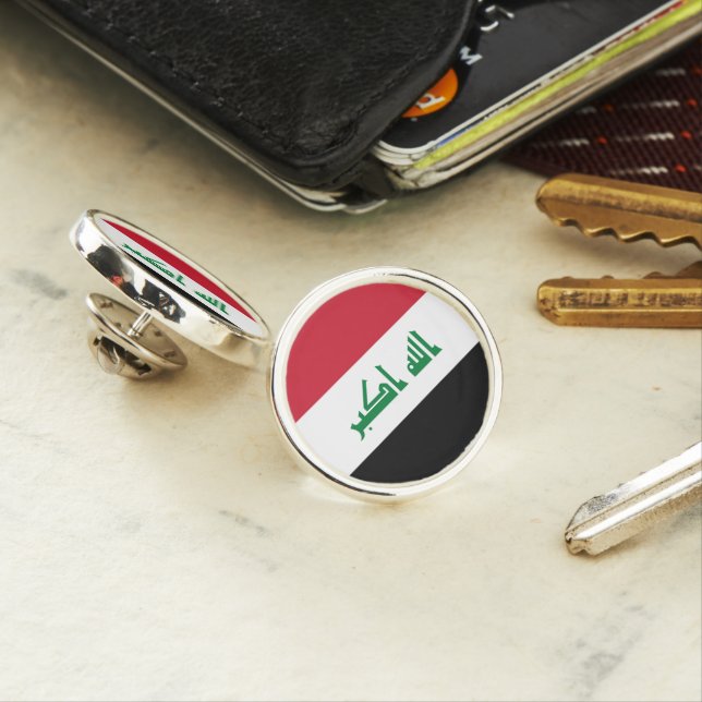 Iraq flag lapel pin (In Situ)