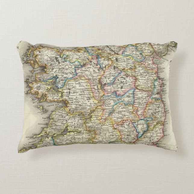 Ireland 13 decorative pillow (Front)