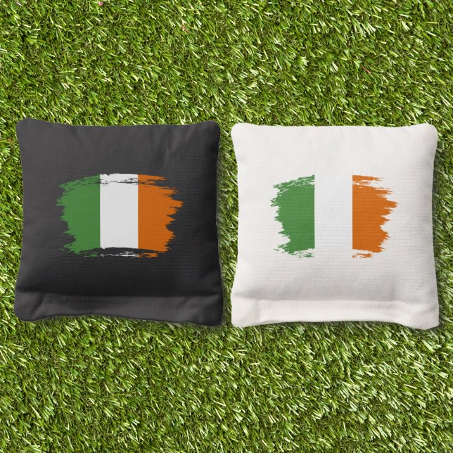 Ireland flag cornhole bags (Grass)