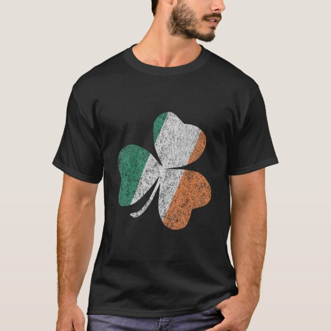 Ireland Flag Shamrock St Patrick'S Day T-Shirt (Front)