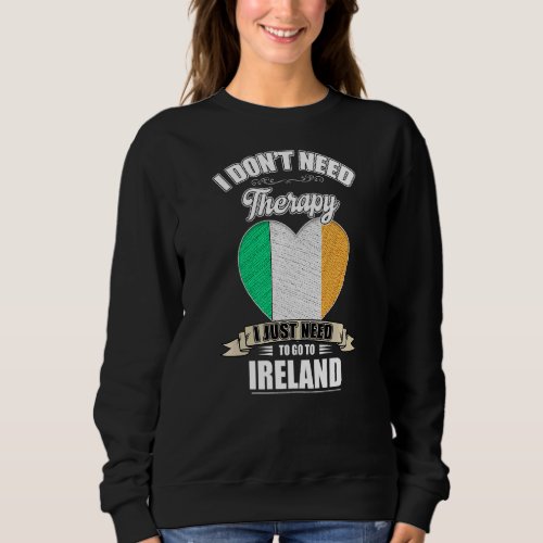 Ireland Flag Traveler Adventurer Tourist Vacationi Sweatshirt