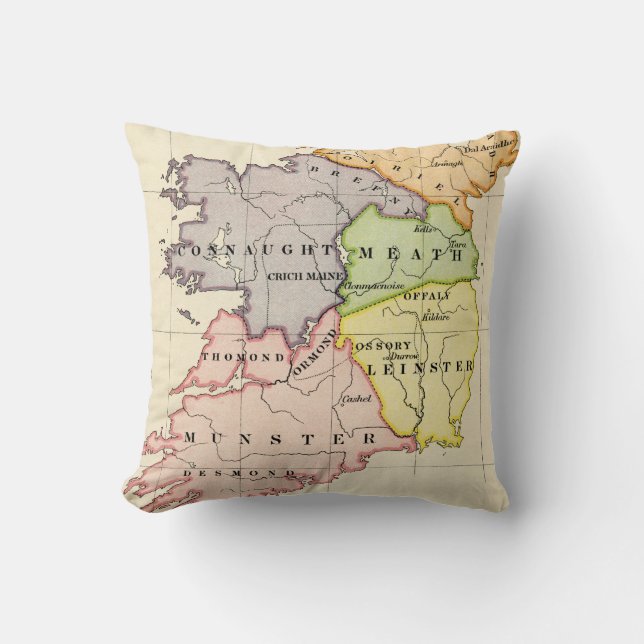 Ireland Map Throw Pillow (Front)