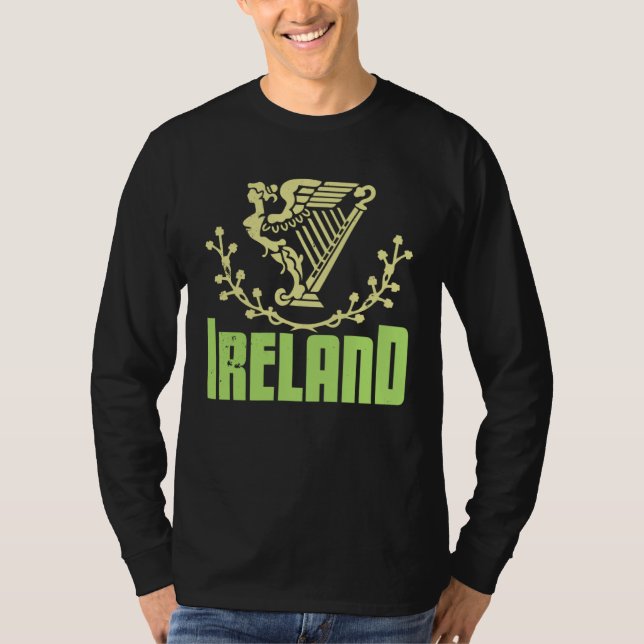 Ireland USA America Irish Gaelic American T-Shirt (Front)