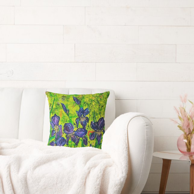 Iris Pillow (Couch)