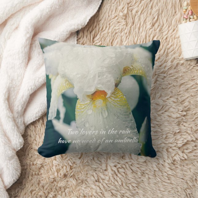 Iris with water droplets throw pillow (Blanket)