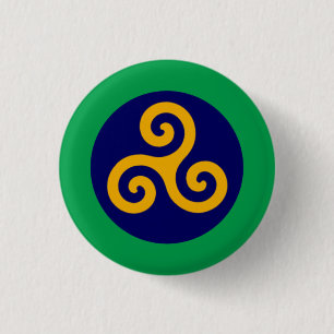 Irish Gold Triskele Badge Button