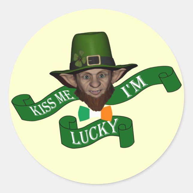 Irish kiss me I'm lucky leprechaun Classic Round Sticker (Front)
