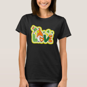Irish Love St Patrick's Cute Gnome for Women T-Shirt