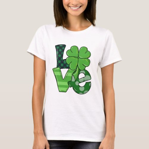 Irish Love St Patricks Day Shamrock Green Plaid T_Shirt