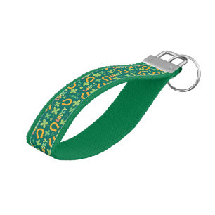 Irish LUCKY green pattern Wrist Keychain