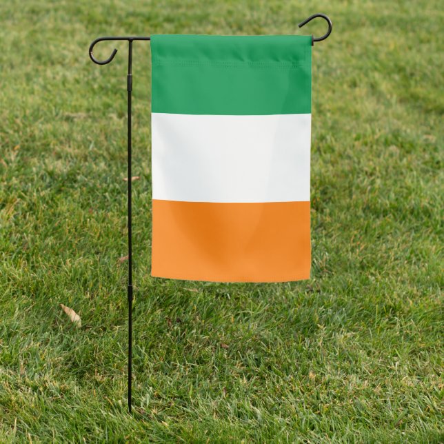 Irish pride garden flags for St Patrick's Day (In SItu)