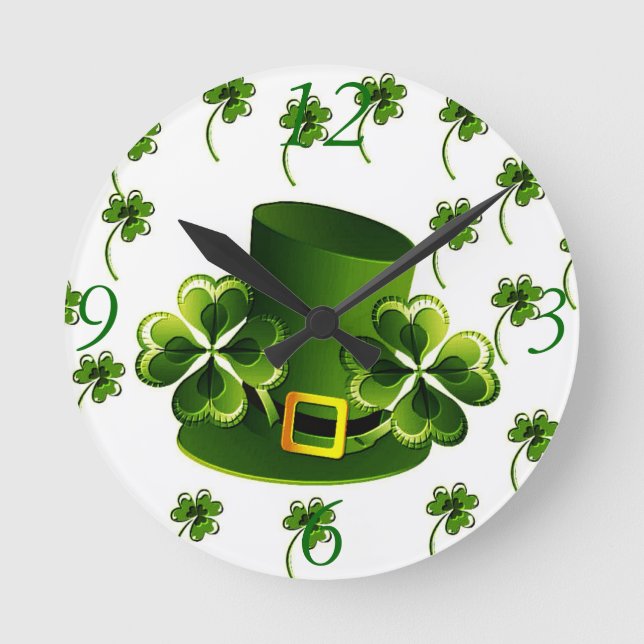 Irish Shamrock Art Round Clock (Front)