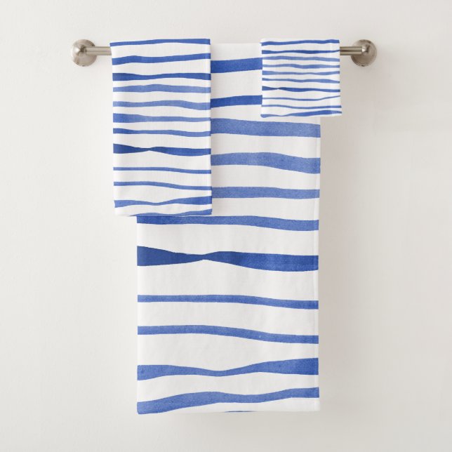 Irregular watercolor simple lines - blue bath towel set (Insitu)