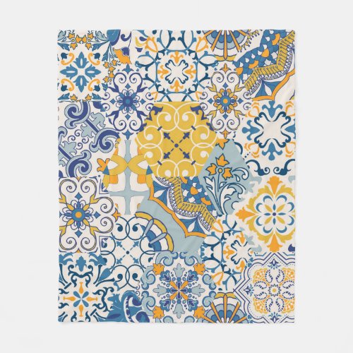 Islamic Patchwork Majolica Pottery Tile Fleece Blanket
