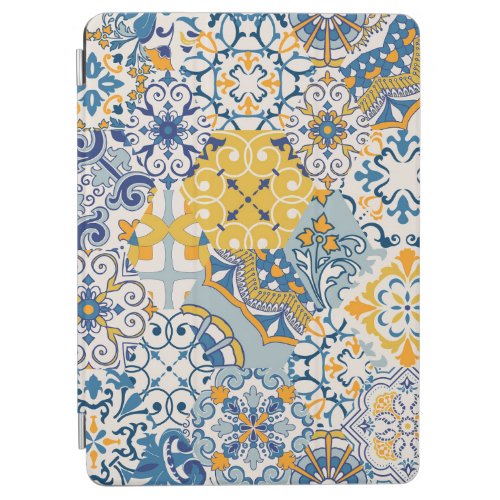 Islamic Patchwork Majolica Pottery Tile iPad Air Cover