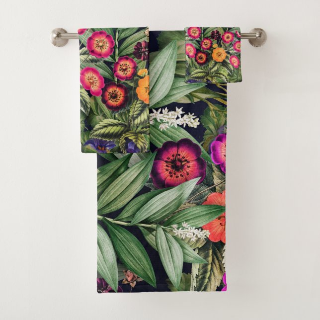 Island Floral Pink Meadow Bath Towel Set (Insitu)