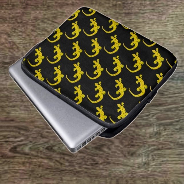 Island Gecko Laptop Sleeve (Protect your treasured laptop with a cool, laptop sleeve!)