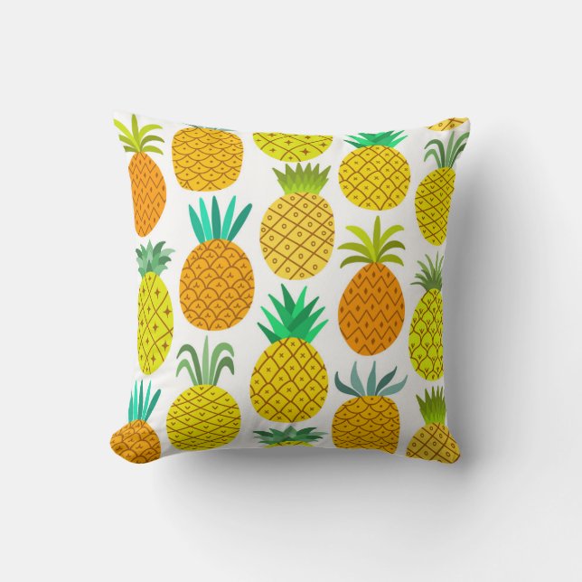 Isolated Pineapple: Vintage Seamless Pattern. Throw Pillow (Front)