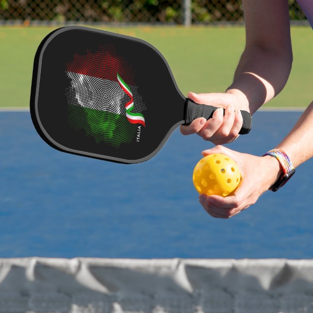 Italian flag pickleball paddle (Insitu)