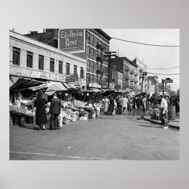 Italian Pushcart Market, Bronx: 1940 Poster (Front)