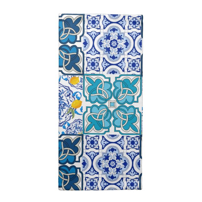 Italian style  ,vibrant            cloth napkin (Half Fold)