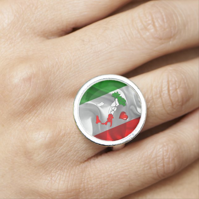 Italian Tricolor boot Ring (In Situ)