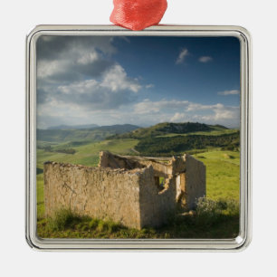 Italy, Sicily, Enna, Pergusa, Old Farmhouse Metal Ornament