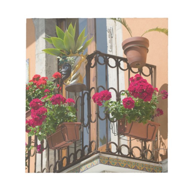 ITALY, Sicily, TAORMINA: Corso Umberto 1, Notepad (Front)