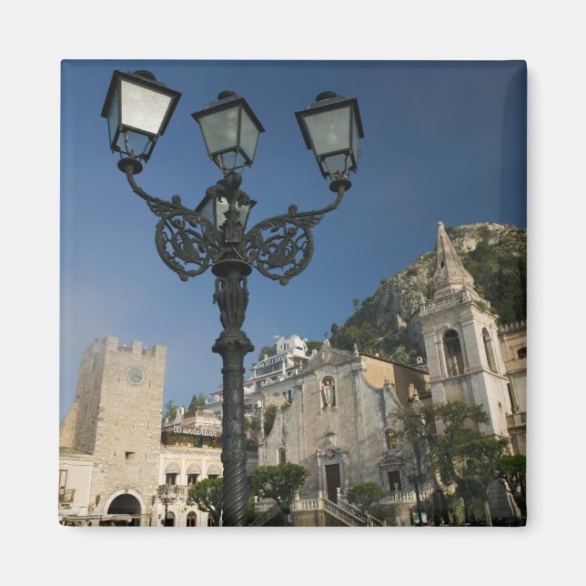 ITALY, Sicily, TAORMINA: Piazza iX Aprile, San Magnet (Front)