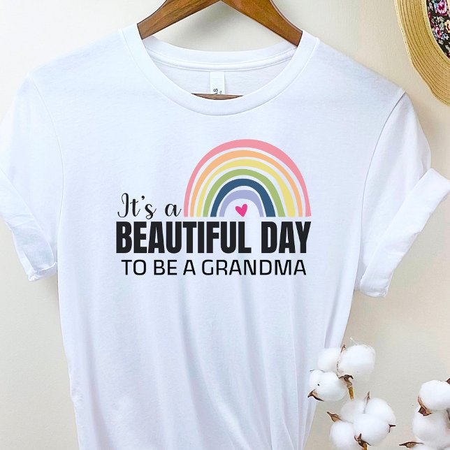 Its a Beautiful Day Grandma Pregnancy Annoucement  T-Shirt (Creator Uploaded)