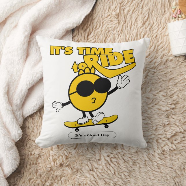 It's a good day to ride  throw pillow (Blanket)