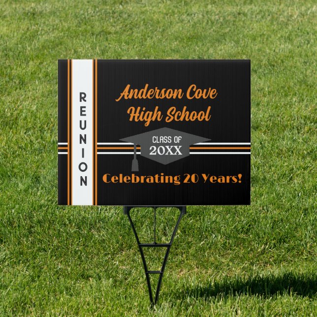 It's Customized! Trendy Class Reunion  Sign (Insitu)