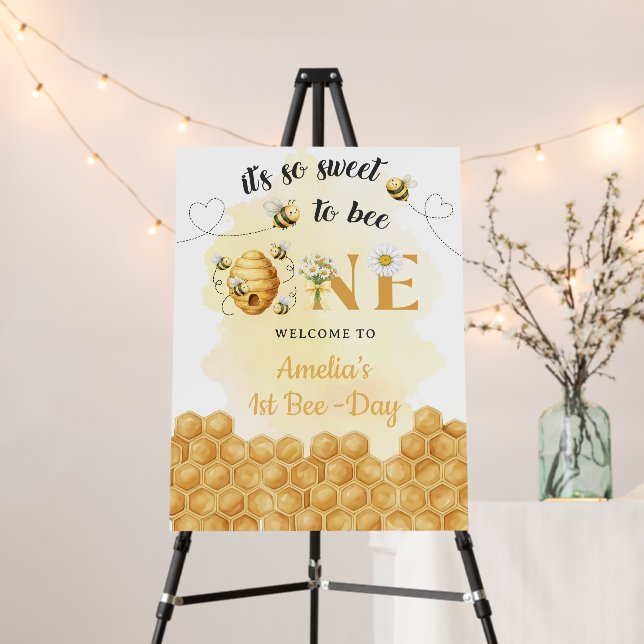 It's So Sweet To Bee 1st Birthday Foam Board (In Situ (Stand))