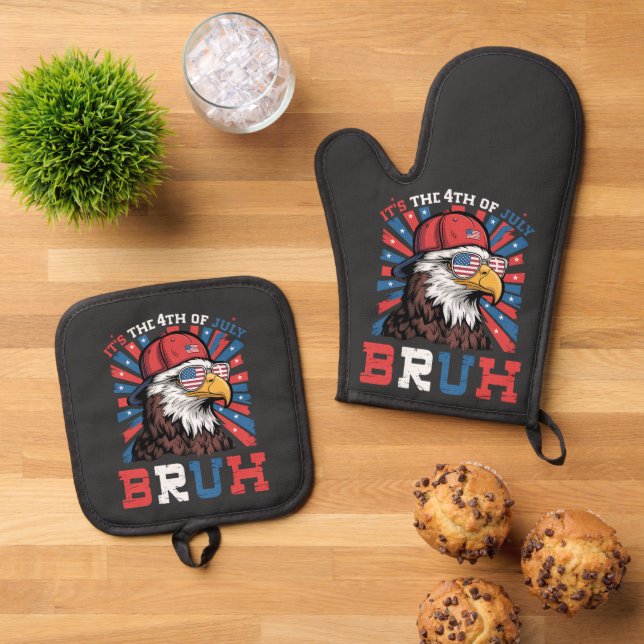 Its The 4th Of July Bruh Bald Eagle Patriotic Oven Mitt & Pot Holder Set (Top Down)