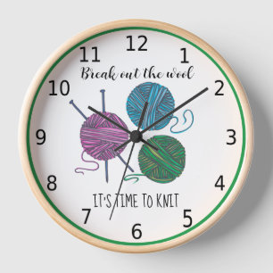 It's time to knit - green border - personalized clock