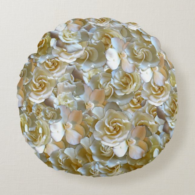 Ivory Rose Pattern – Elegant Floral Art Round Pillow (Front)