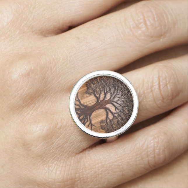 Jacaranda Tree: Nature's Artistry in Wood, Ring (In Situ)