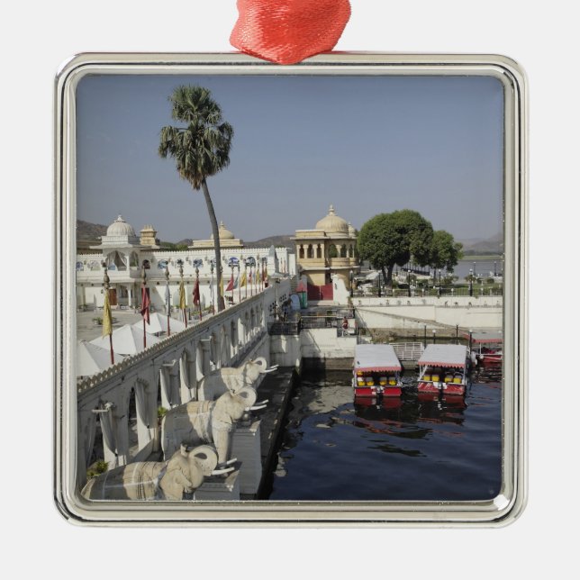 Jag Mindar Palace, Lake Pichola, Udaipur, India. Metal Ornament (Front)