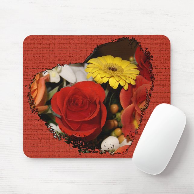 Jagged Edged Heart Bouquet Mouse Pad (With Mouse)