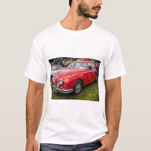 Jaguar Mark 2 luxury sports saloon car T-Shirt