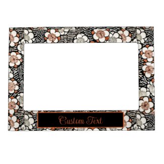 Japanese black and red floral pattern 